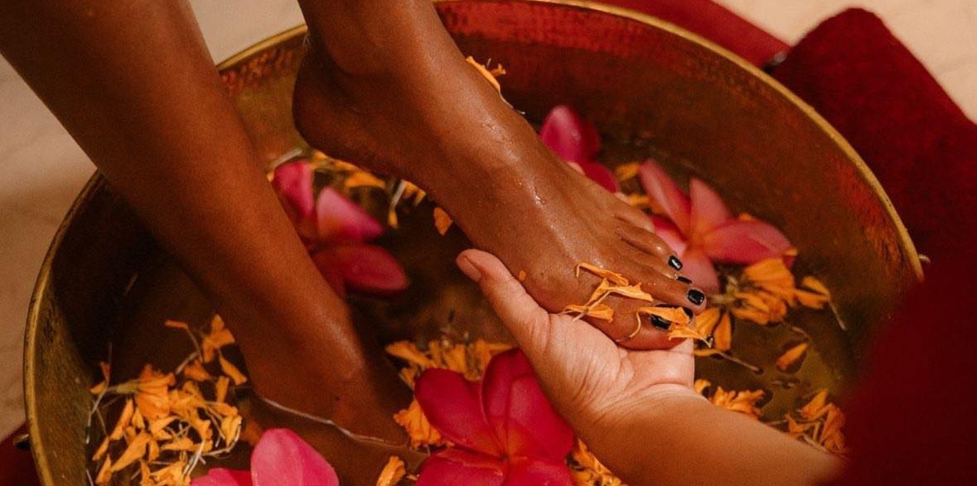 Juicy Fruit Pedicure – Manicure